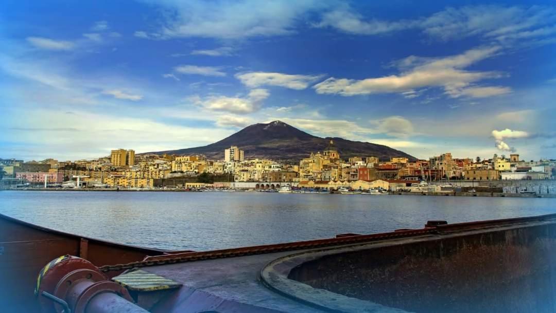 Sostaoplontina Casa Vacanza Torre Annunziata Εξωτερικό φωτογραφία